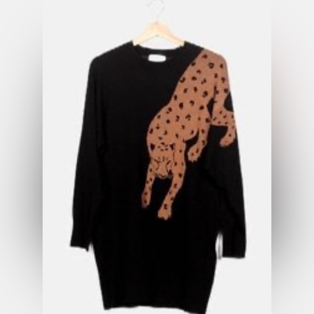 Like new Other Stories Leopard sweat shirt